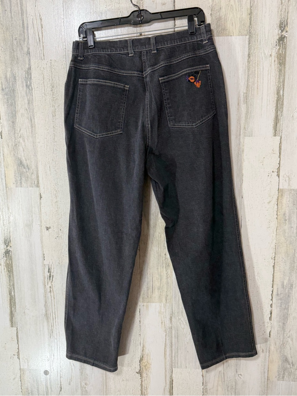Vintage Black High Rise Loosefit Mom 
Jeans Black with Floral Embroidery - Picture 8 of 13